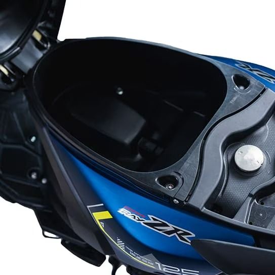 AMPLIO MALETERO DE 21 LITROS