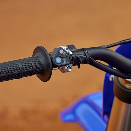 SISTEMA DE CONTROL DE TRACCIÓN AJUSTABLE