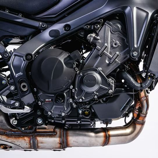 Motor CP3 EU5 tricilíndrico de 888 cc